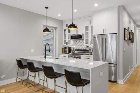 2137 West Ohio Street Chicago IL 60612