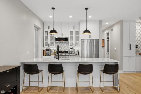 2137 West Ohio Street Chicago IL 60612