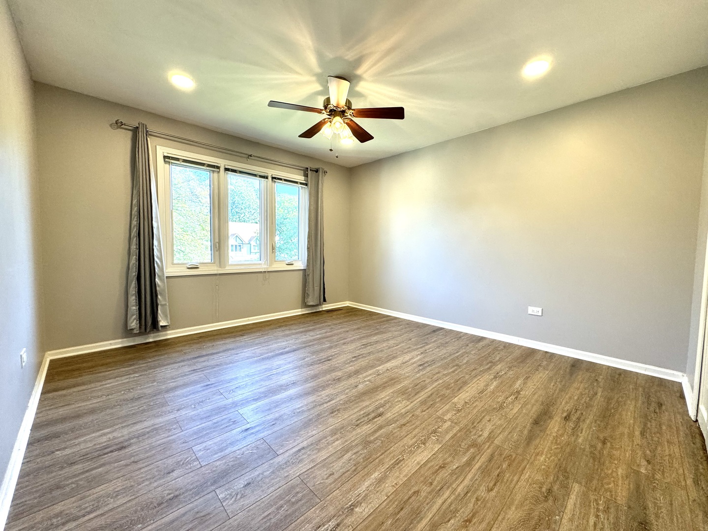 1398 East Gartner Road Naperville IL 60540