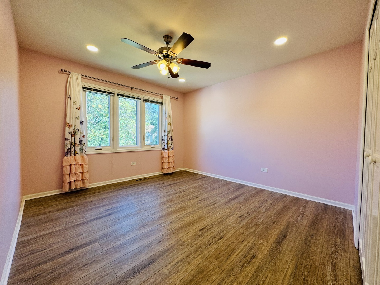 1398 East Gartner Road Naperville IL 60540