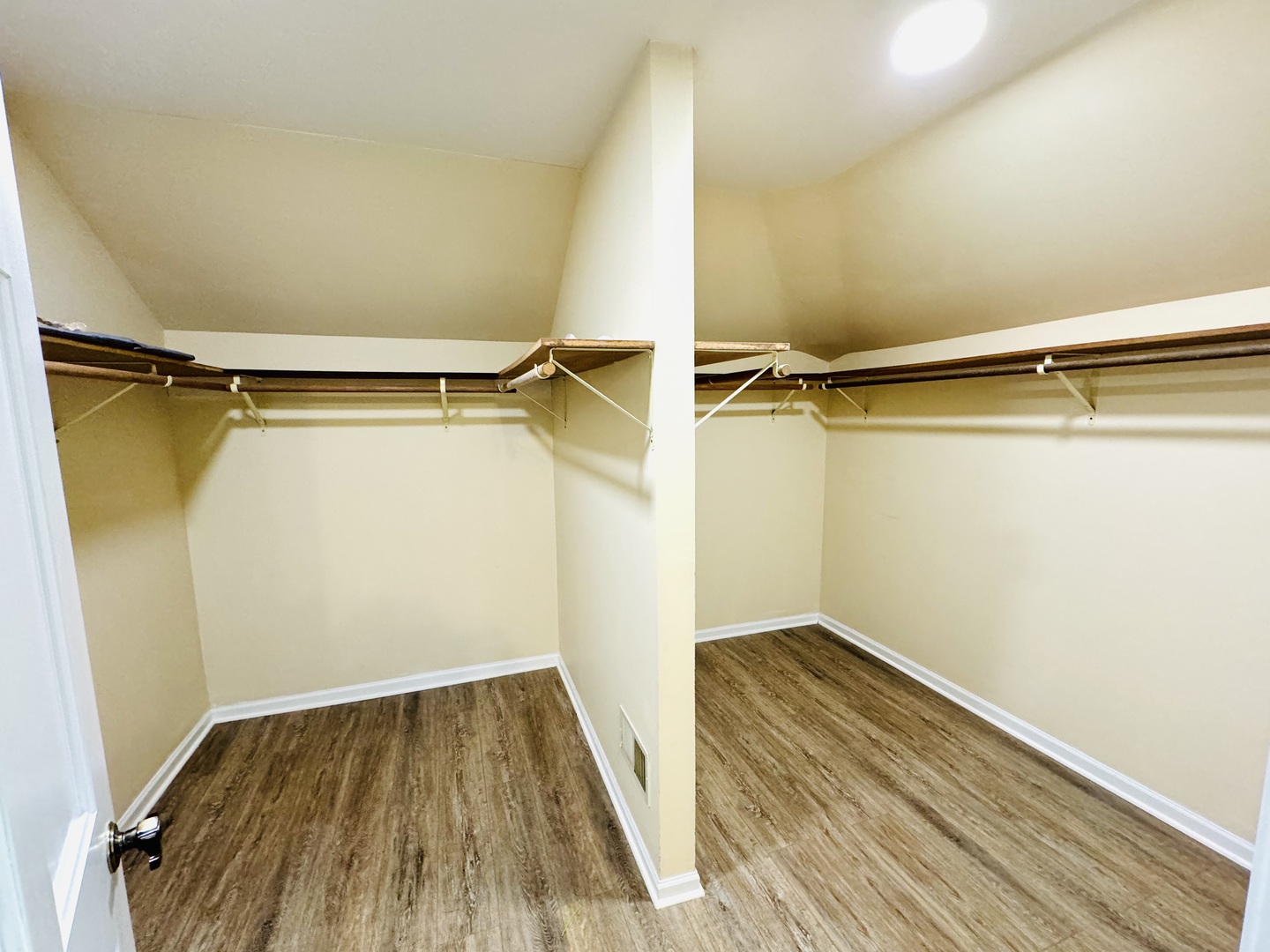1398 East Gartner Road Naperville IL 60540