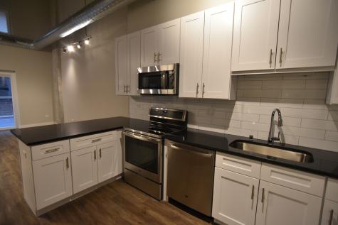 3833 North Broadway Street Chicago IL 60613
