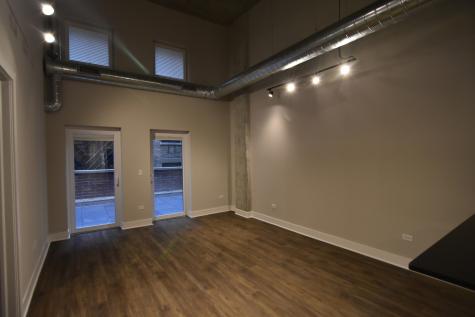 3833 North Broadway Street Chicago IL 60613