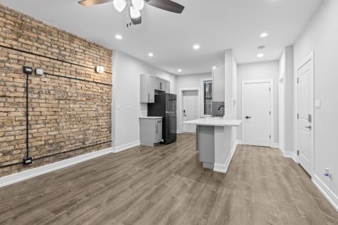 6111 North Winthrop Avenue Chicago IL 60660
