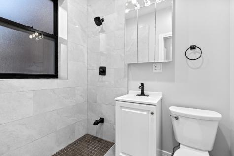 6111 North Winthrop Avenue Chicago IL 60660