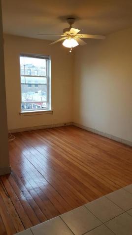 4764 North Virginia Avenue Chicago IL 60625