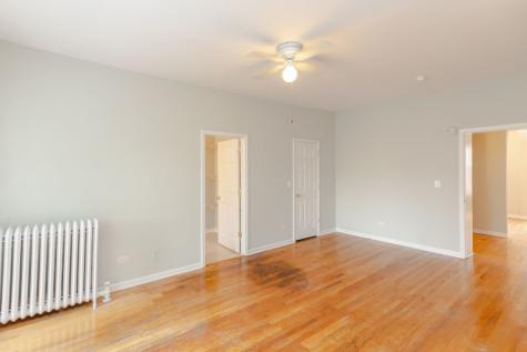 429 East Oakwood Boulevard Chicago IL 60653
