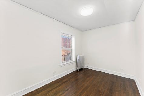 4744 West Roscoe Street Chicago IL 60641