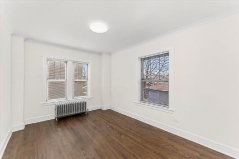 4744 West Roscoe Street Chicago IL 60641