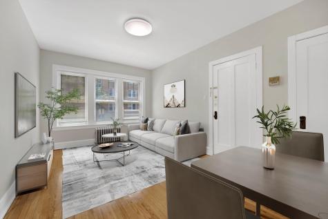 4744 West Roscoe Street Chicago IL 60641