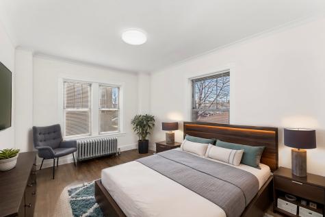 4744 West Roscoe Street Chicago IL 60641