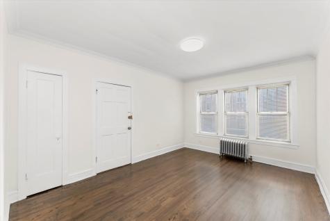 4744 West Roscoe Street Chicago IL 60641