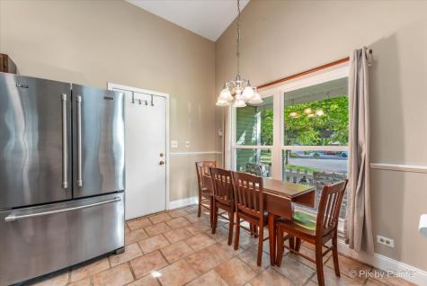 417 Bayview Avenue Naperville IL 60565