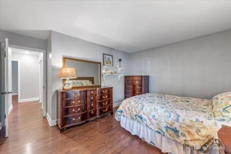 417 Bayview Avenue Naperville IL 60565