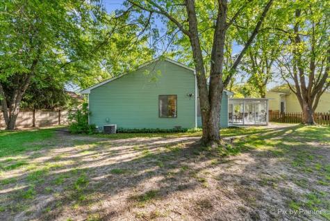 417 Bayview Avenue Naperville IL 60565