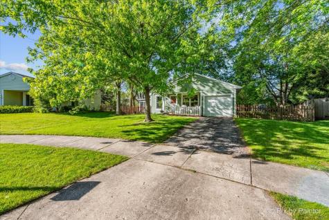 417 Bayview Avenue Naperville IL 60565