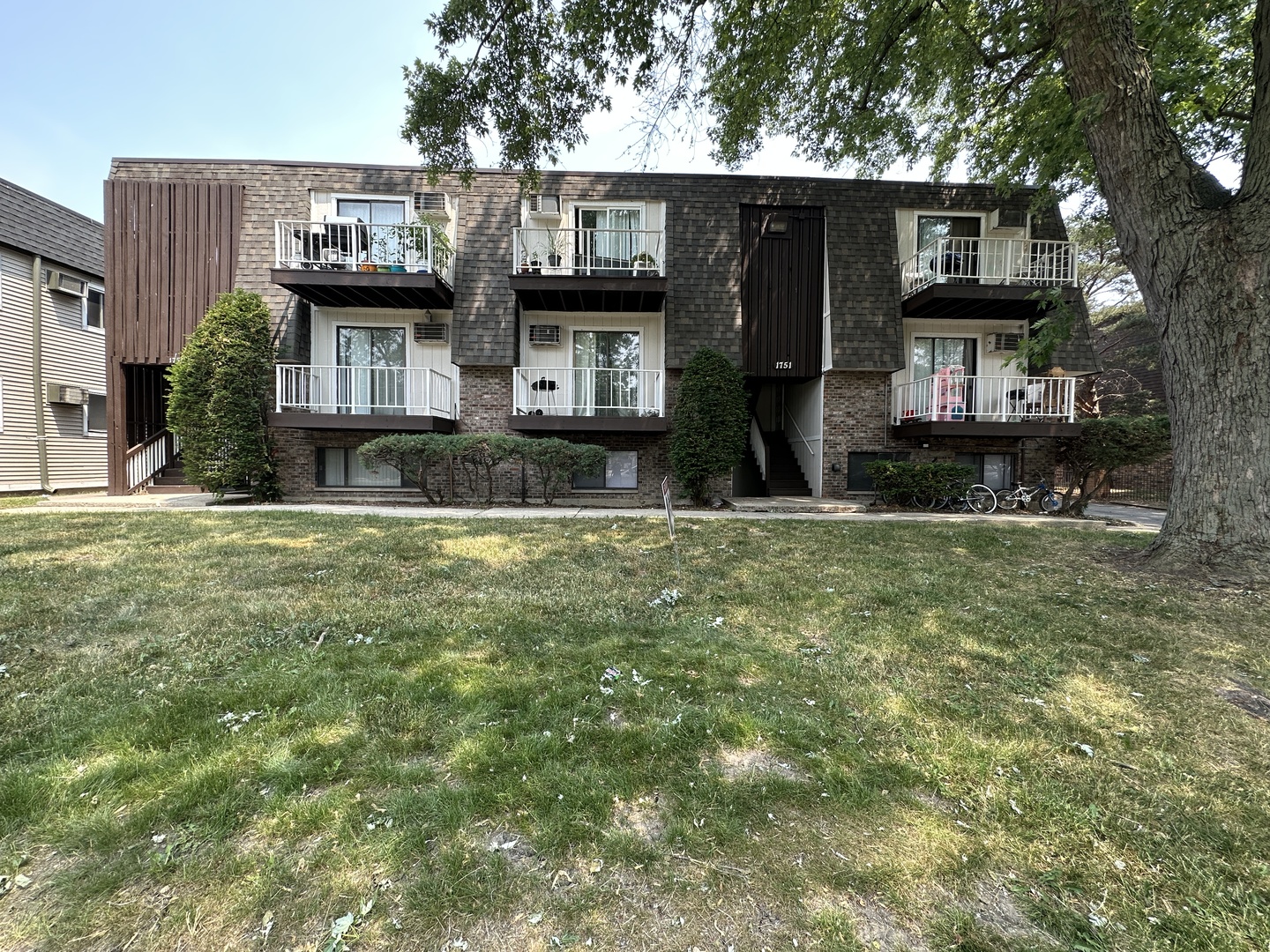 1751 Felten Road Aurora IL 60505