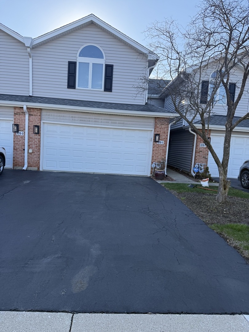 8316 Highpoint Circle Darien IL 60561