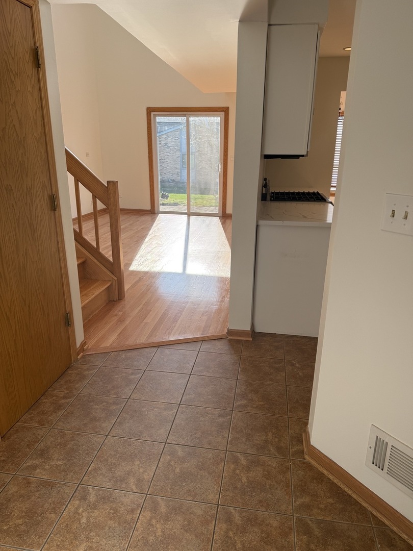 8316 Highpoint Circle Darien IL 60561