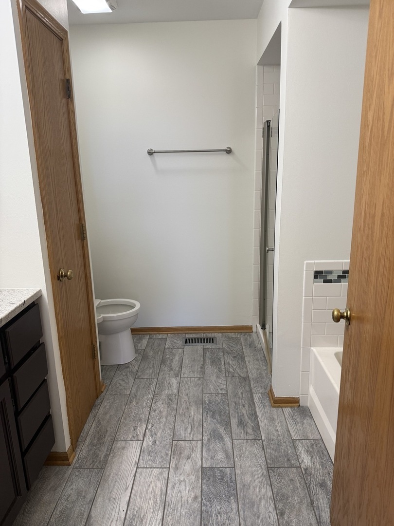8316 Highpoint Circle Darien IL 60561