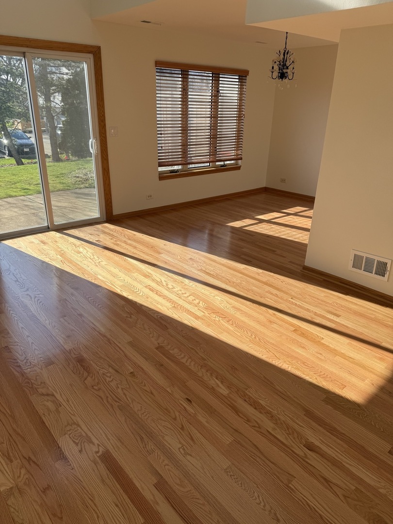 8316 Highpoint Circle Darien IL 60561