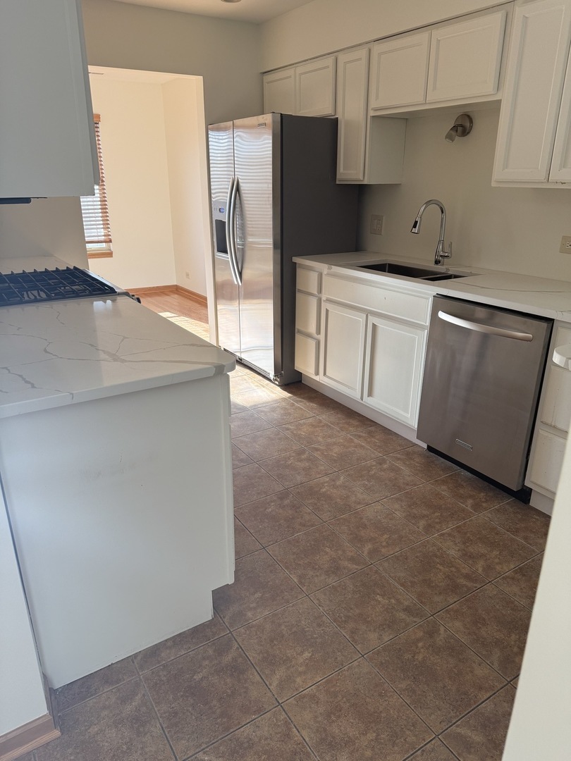 8316 Highpoint Circle Darien IL 60561