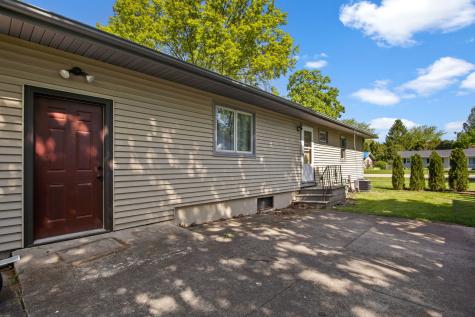 104 North Spruce Street Cortland IL 60112