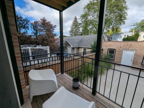 3707 North Sacramento Avenue Chicago IL 60618