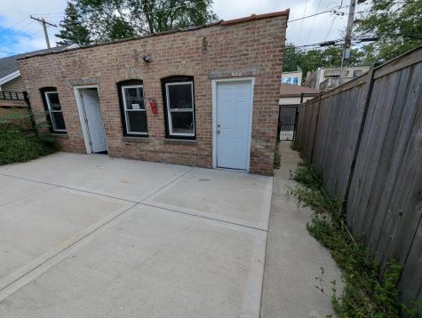 3707 North Sacramento Avenue Chicago IL 60618