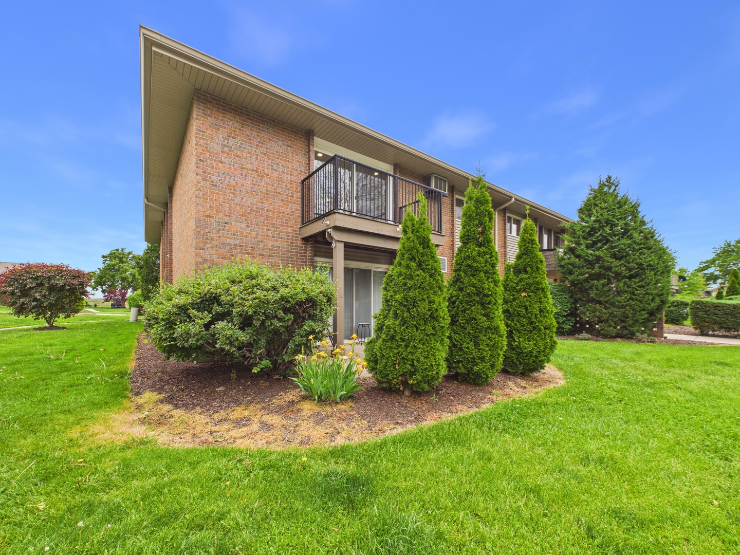 4525 Blackhawk Lane Lisle IL 60532