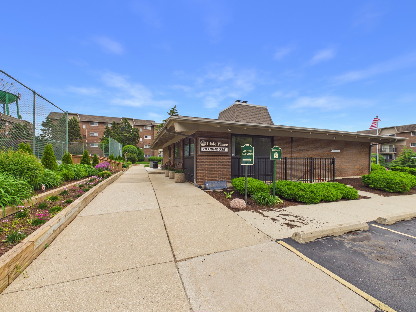 4525 Blackhawk Lane Lisle IL 60532