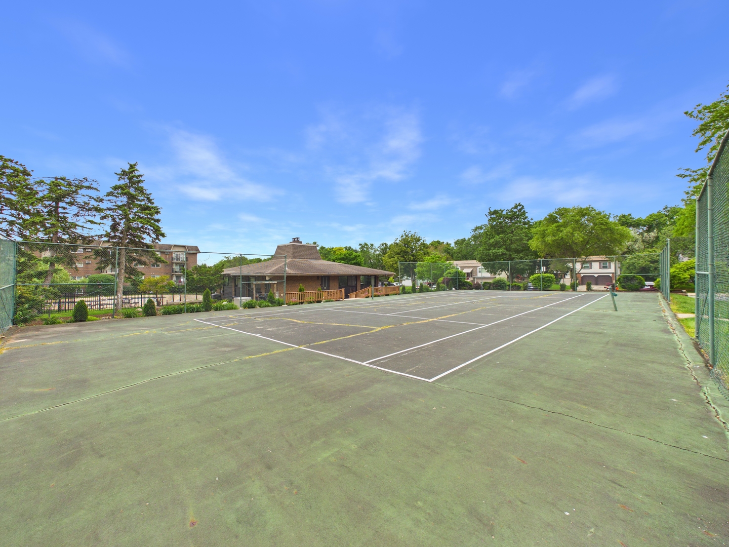 4525 Blackhawk Lane Lisle IL 60532