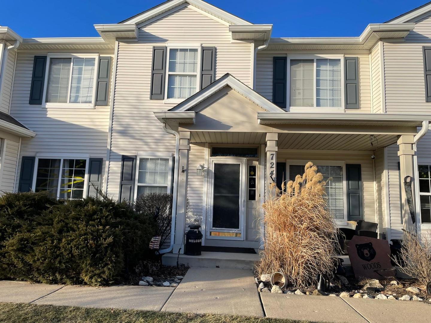 724 County Line Road Aurora IL 60502