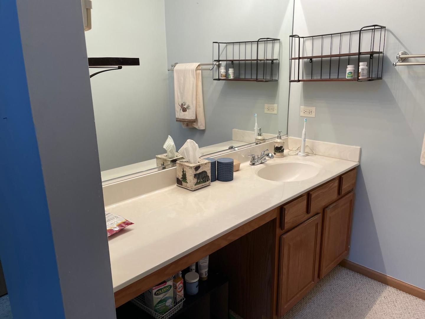 724 County Line Road Aurora IL 60502