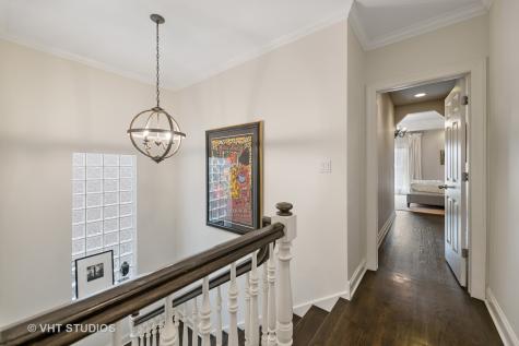 4444 North Winchester Avenue Chicago IL 60640