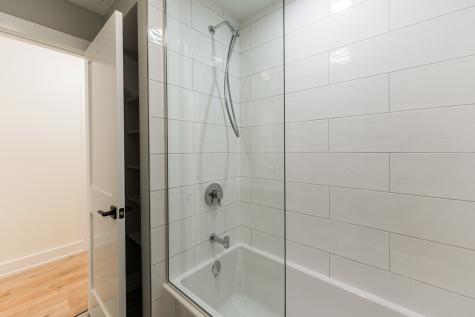 5856 North Magnolia Avenue Chicago IL 60660