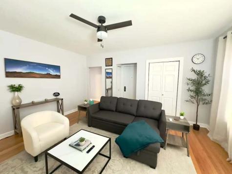 6439 North Hamilton Avenue Chicago IL 60645