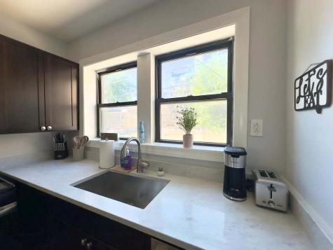 6439 North Hamilton Avenue Chicago IL 60645