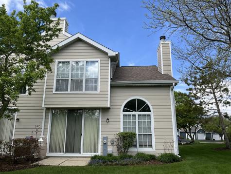 547 Woodcrest Drive Mundelein IL 60060