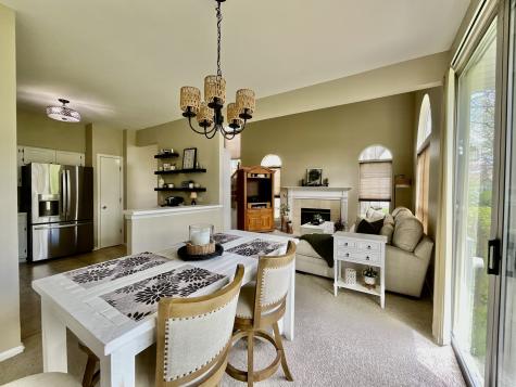 547 Woodcrest Drive Mundelein IL 60060