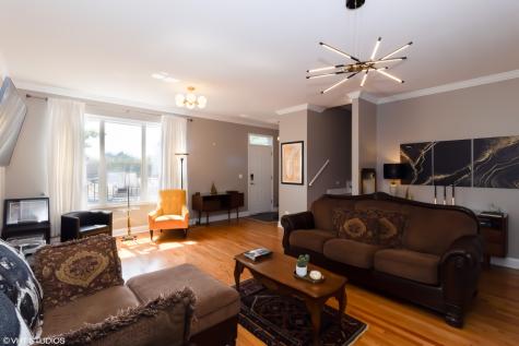2042 West Warren Boulevard Chicago IL 60612