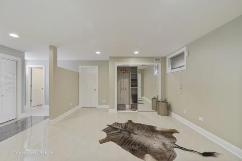 2042 West Warren Boulevard Chicago IL 60612