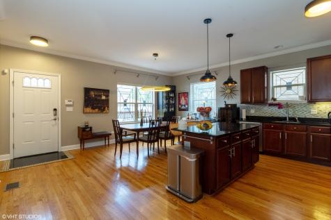 2042 West Warren Boulevard Chicago IL 60612