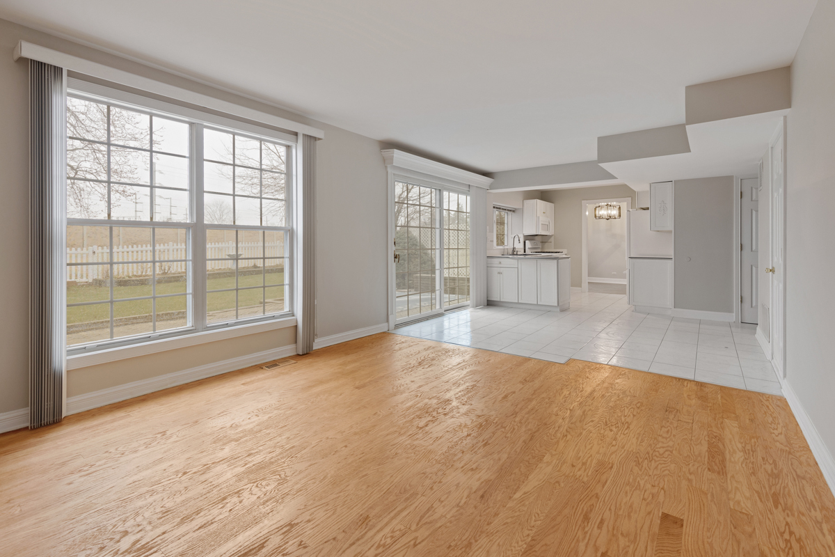 3245 Gresham Lane E Aurora IL 60504