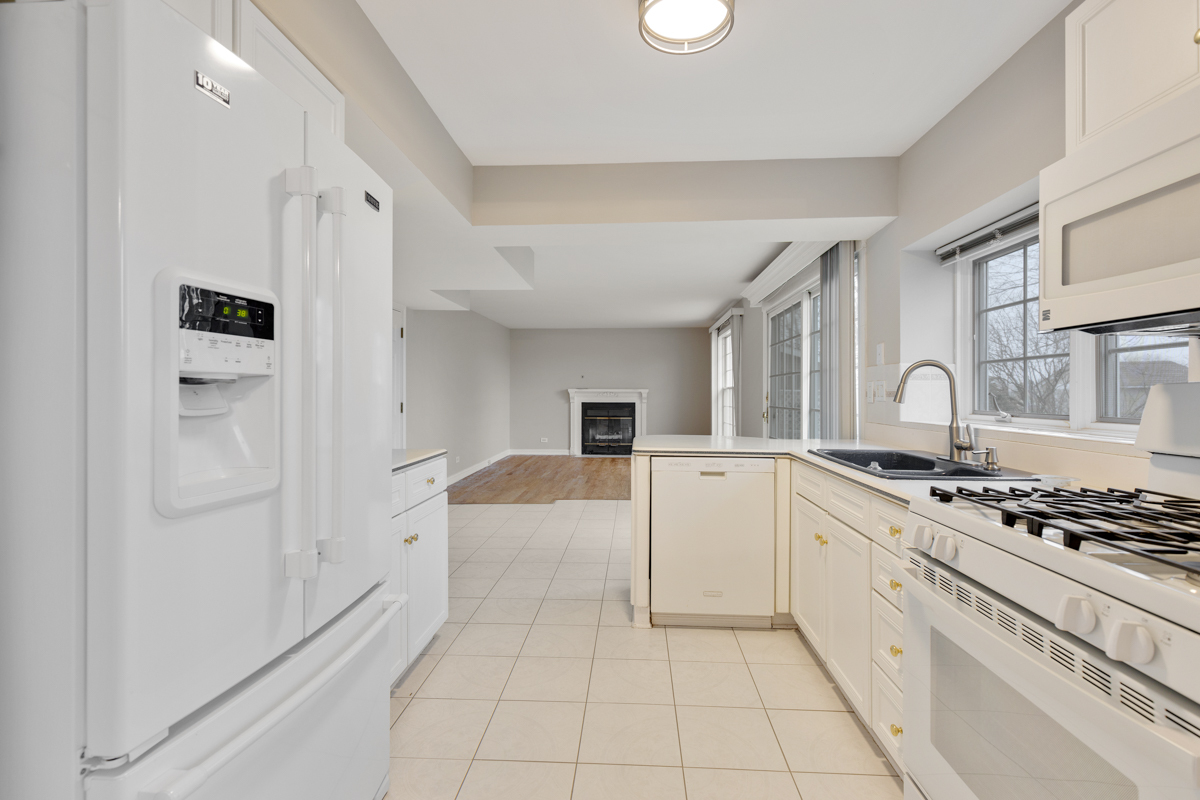 3245 Gresham Lane E Aurora IL 60504
