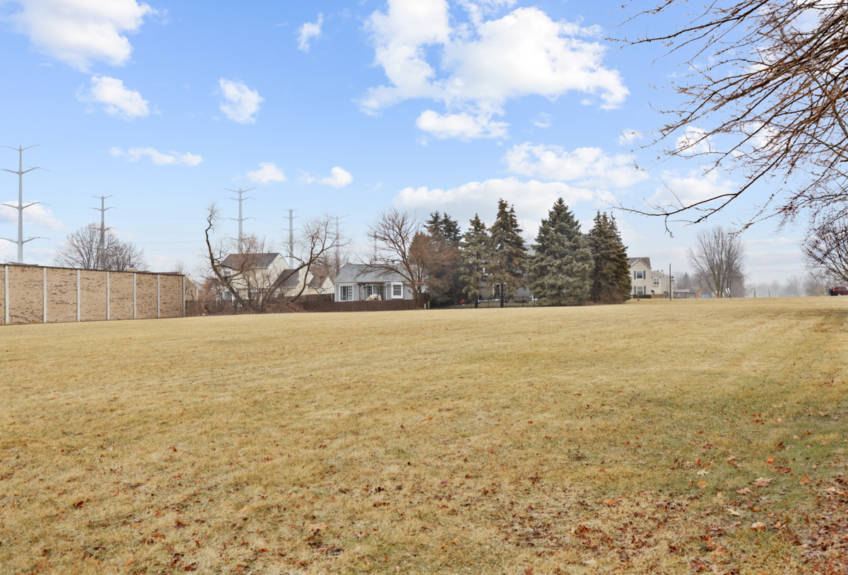 3245 Gresham Lane E Aurora IL 60504