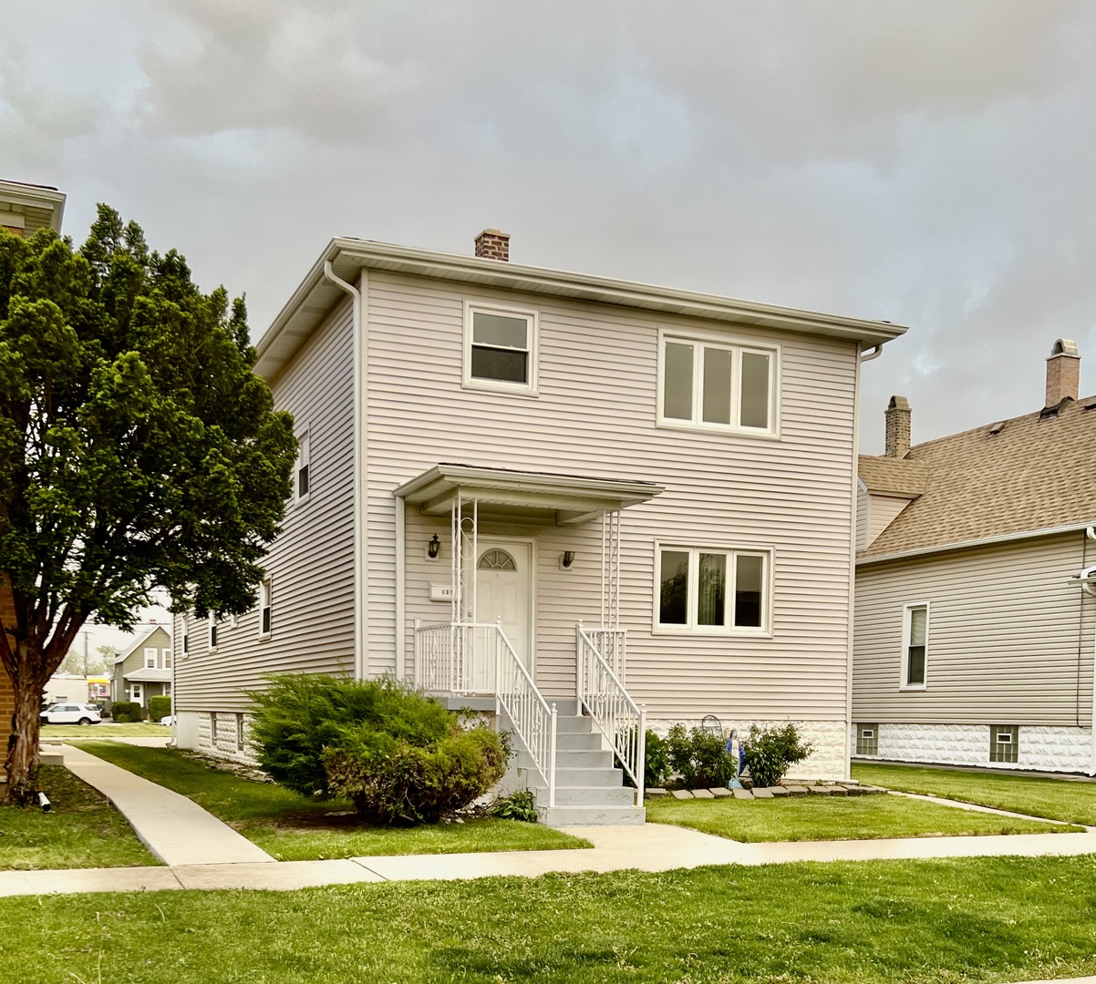 137 North 12th Avenue Melrose Park IL 60160