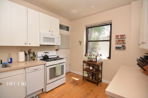 1611 West Grace Street Chicago IL 60613