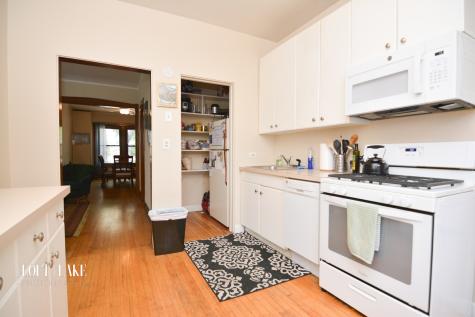 1611 West Grace Street Chicago IL 60613