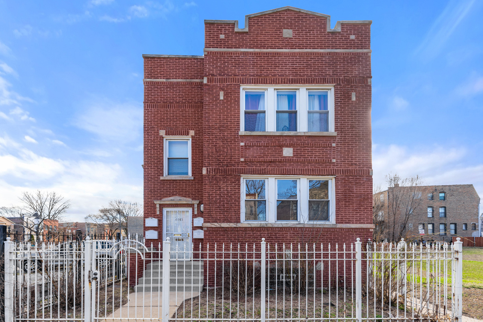 4445 South Vincennes Avenue Chicago IL 60653